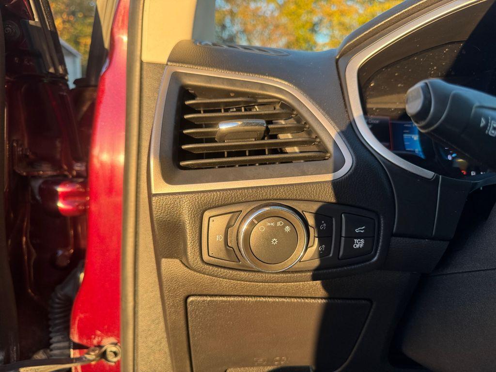 used 2021 Ford Edge car, priced at $19,497