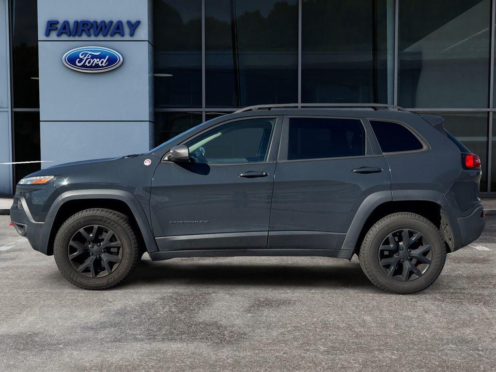 used 2016 Jeep Cherokee car, priced at $13,997