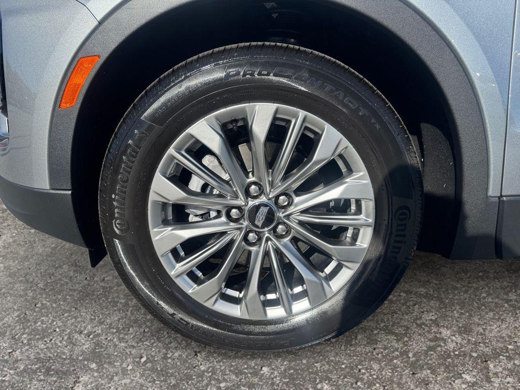 used 2024 Cadillac XT4 car, priced at $38,497