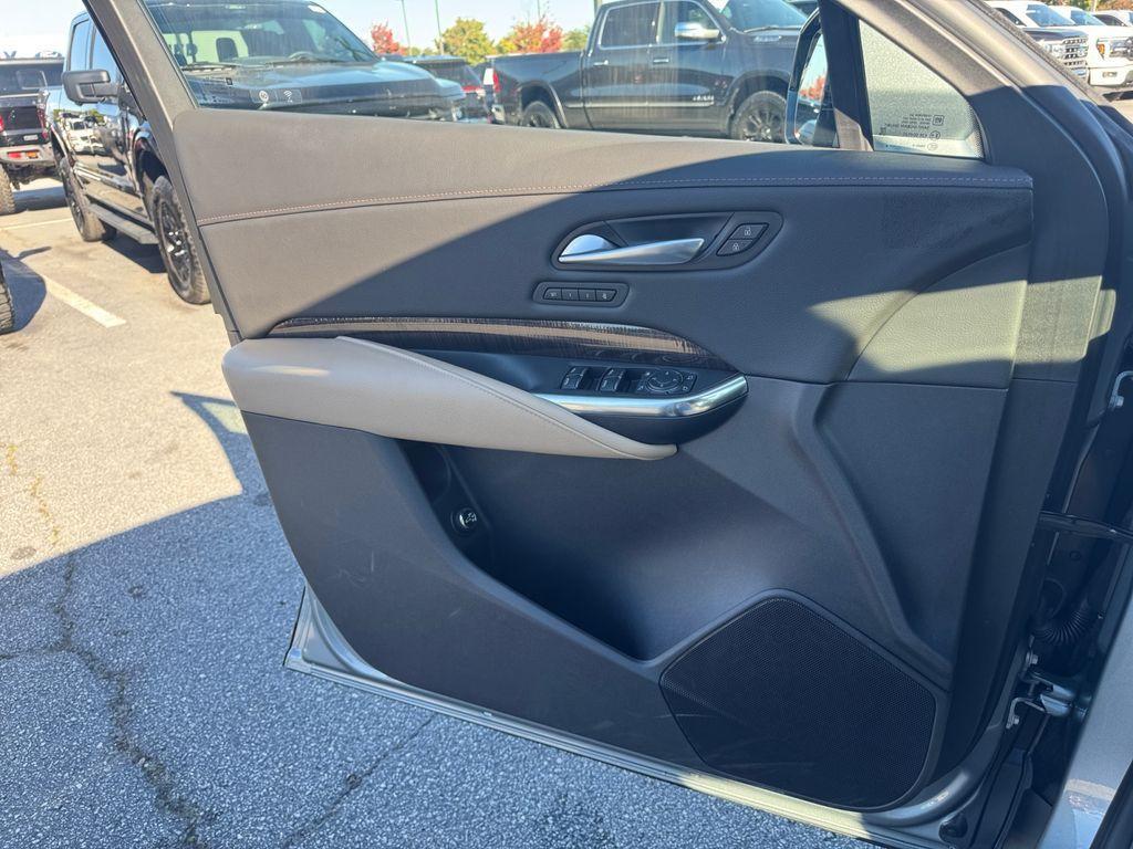 used 2024 Cadillac XT4 car, priced at $38,497