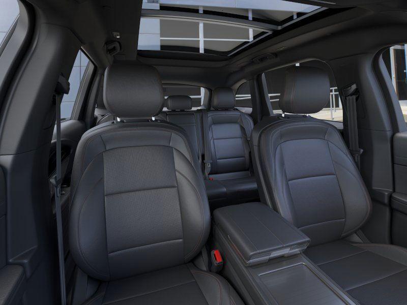 new 2025 Lincoln Nautilus car, priced at $62,270