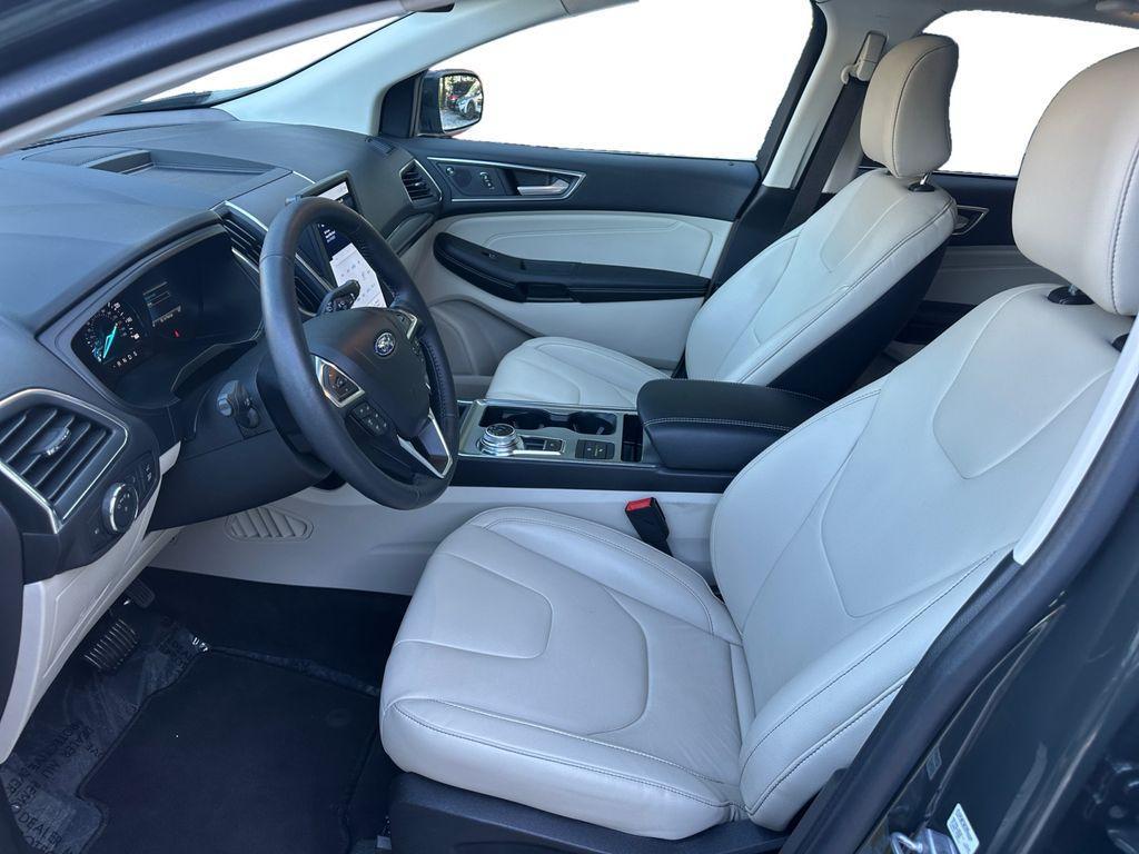 used 2022 Ford Edge car, priced at $29,898