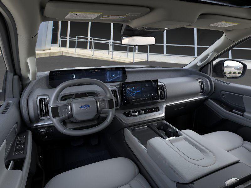 new 2025 Ford Expedition car, priced at $73,495