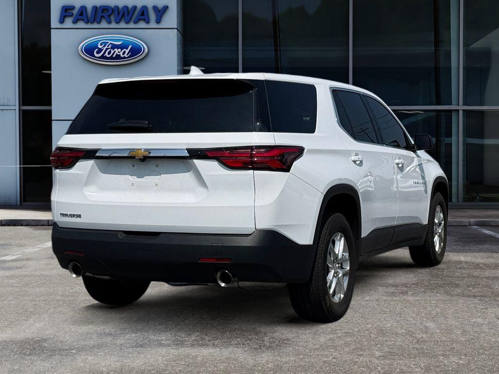 used 2023 Chevrolet Traverse car, priced at $30,997