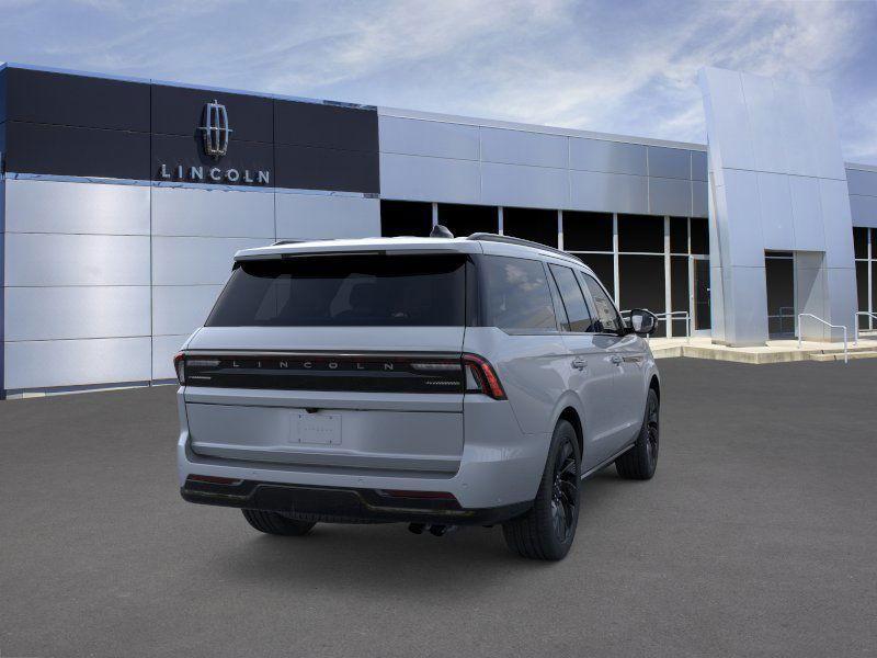 new 2025 Lincoln Navigator car, priced at $109,340