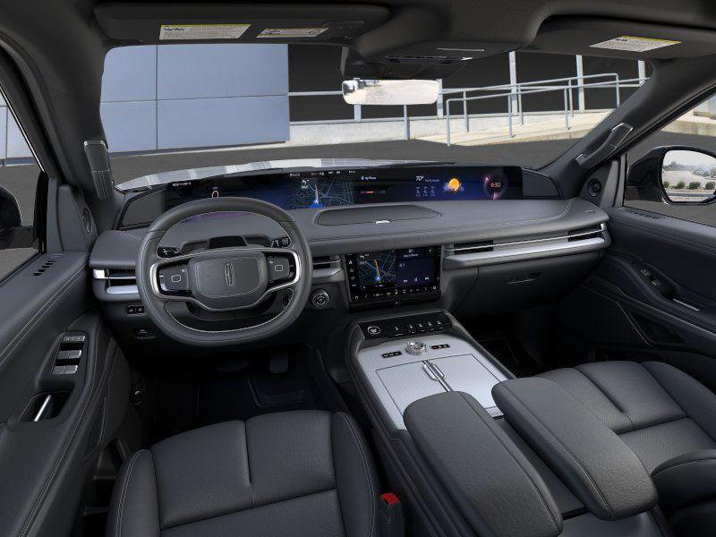 new 2025 Lincoln Navigator car, priced at $109,340