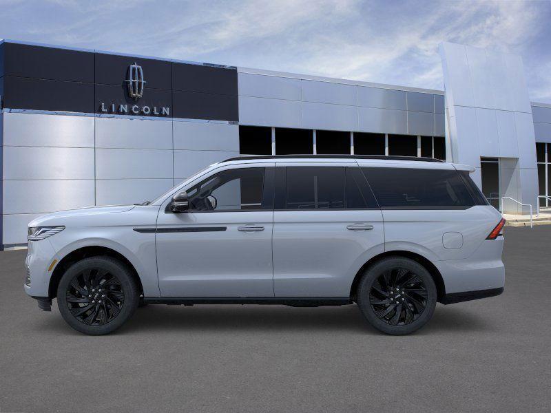 new 2025 Lincoln Navigator car, priced at $109,340