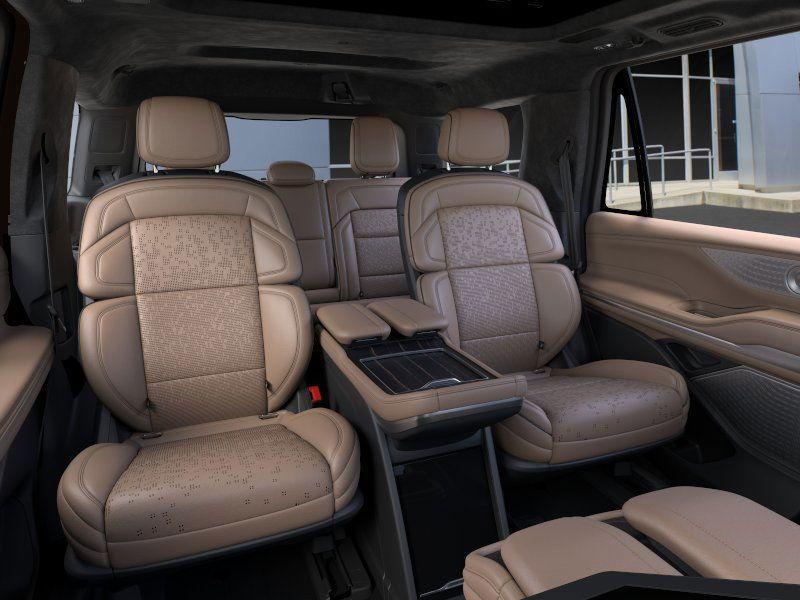 new 2025 Lincoln Navigator car, priced at $120,590