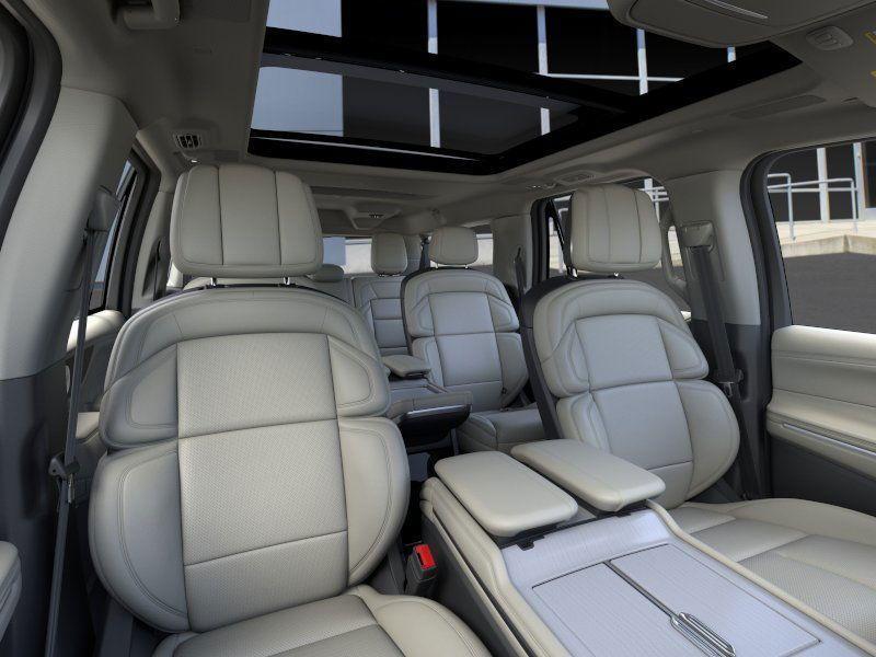 new 2025 Lincoln Navigator L car, priced at $109,825