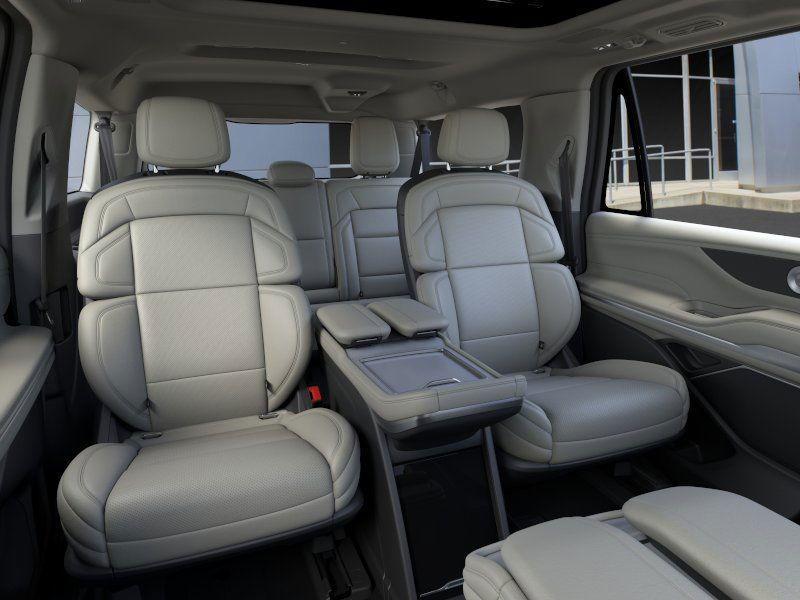 new 2025 Lincoln Navigator L car, priced at $109,825