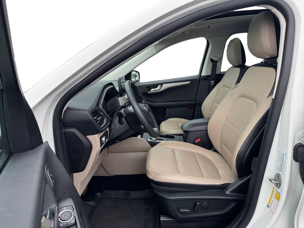 used 2022 Ford Escape car, priced at $25,177