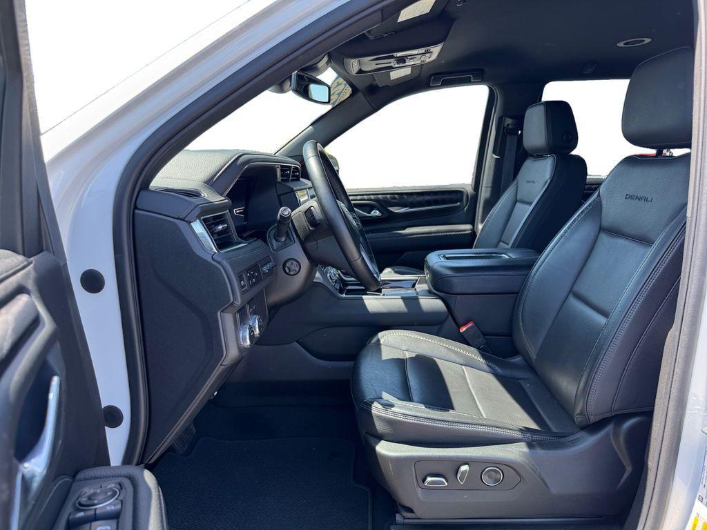 used 2023 GMC Yukon car, priced at $56,497