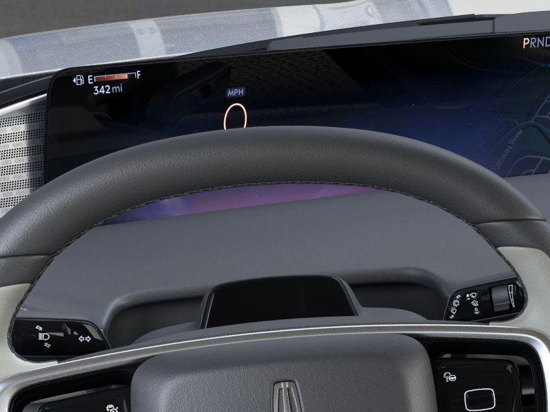 new 2025 Lincoln Navigator car, priced at $102,740