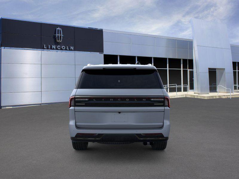 new 2025 Lincoln Navigator car, priced at $98,740