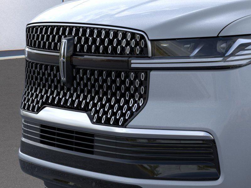 new 2025 Lincoln Navigator car, priced at $102,740