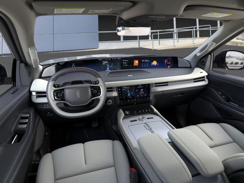 new 2025 Lincoln Navigator car, priced at $102,740