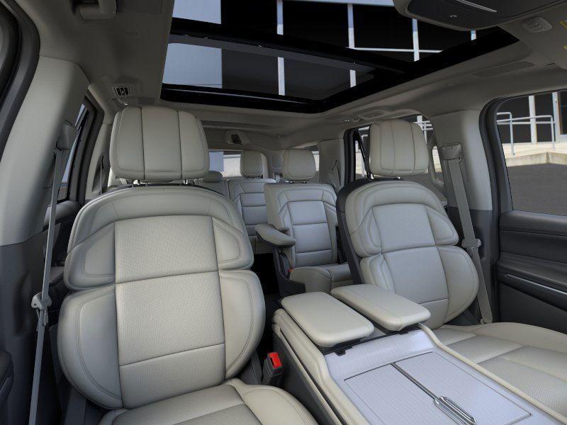 new 2025 Lincoln Navigator car, priced at $102,740