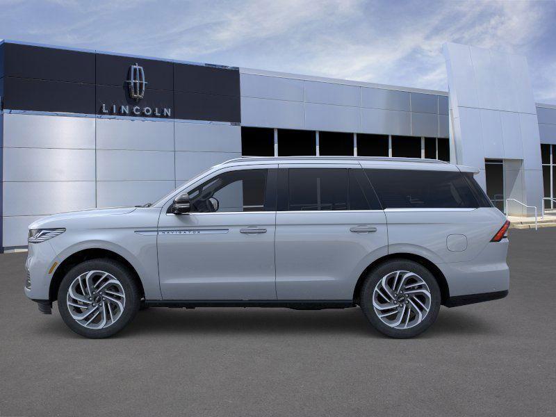 new 2025 Lincoln Navigator car, priced at $98,740