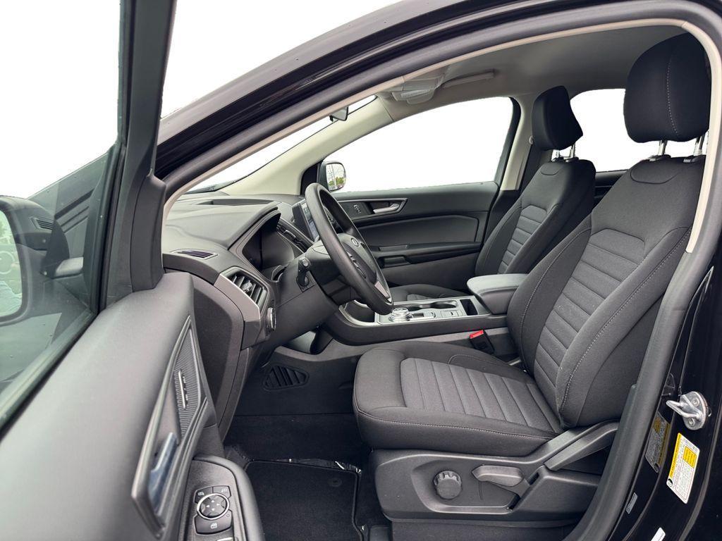 used 2024 Ford Edge car, priced at $31,297