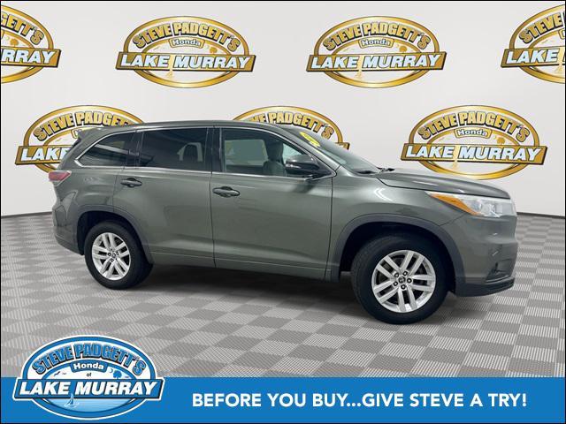 used 2016 Toyota Highlander car, priced at $14,000