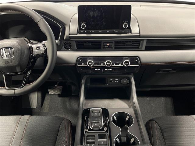 new 2025 Honda Pilot car, priced at $40,849
