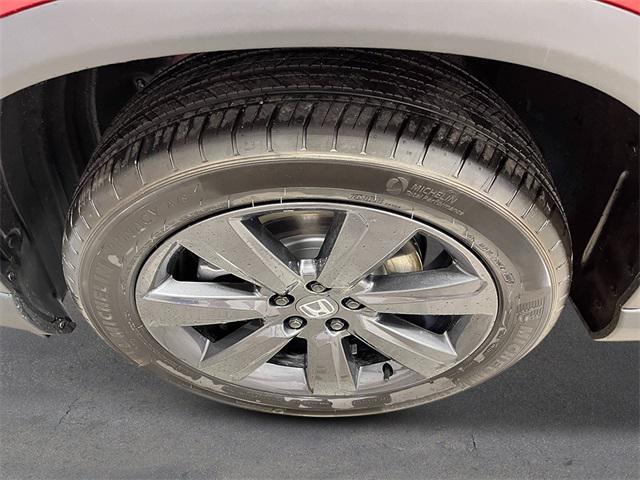 new 2025 Honda Pilot car, priced at $40,849