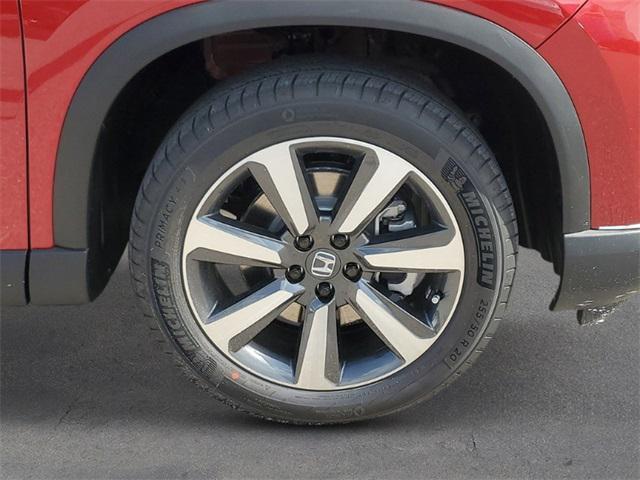 new 2025 Honda Pilot car, priced at $49,405