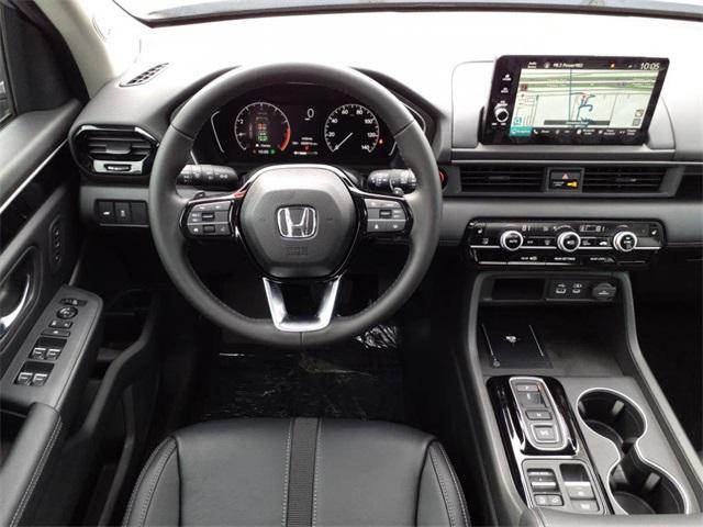 new 2025 Honda Pilot car, priced at $48,905