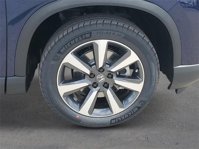new 2025 Honda Pilot car, priced at $45,408