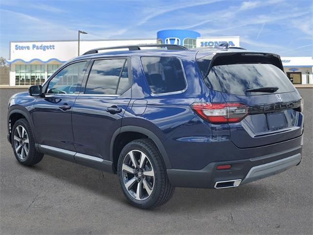 new 2025 Honda Pilot car, priced at $45,408