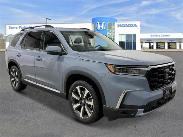 new 2025 Honda Pilot car, priced at $47,773