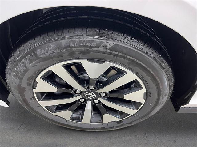 new 2026 Honda Odyssey car, priced at $43,495