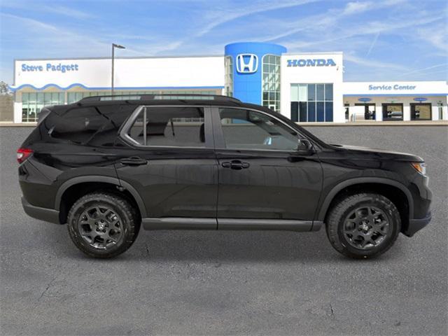 new 2025 Honda Pilot car, priced at $47,947