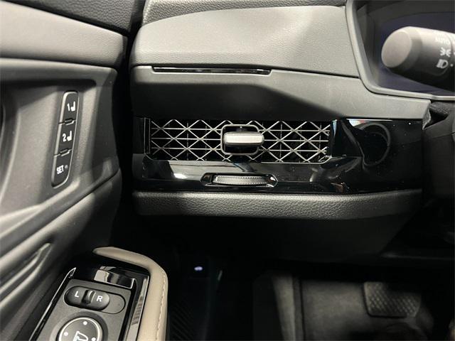 new 2025 Honda Accord Hybrid car, priced at $38,512