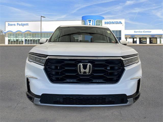new 2025 Honda Pilot car, priced at $43,310