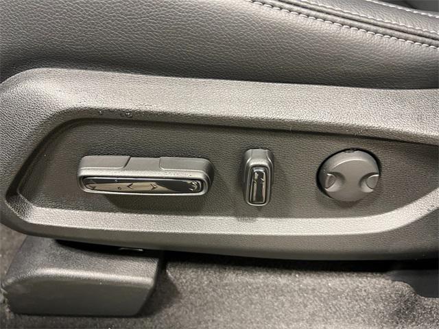 new 2025 Honda Pilot car, priced at $52,280