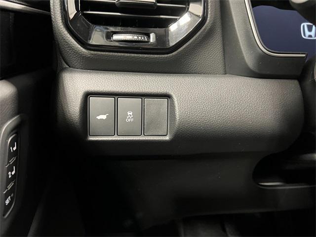 new 2025 Honda Pilot car, priced at $52,280