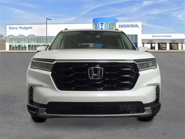 new 2025 Honda Pilot car, priced at $52,280