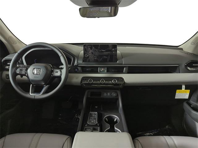 new 2025 Honda Pilot car, priced at $48,006