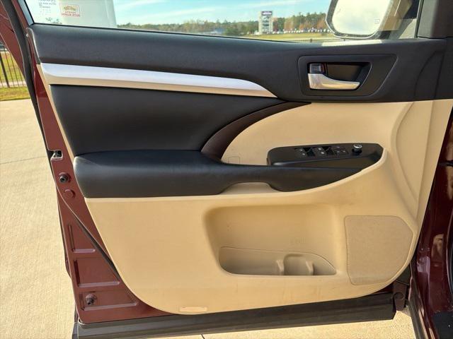 used 2018 Toyota Highlander car, priced at $24,000