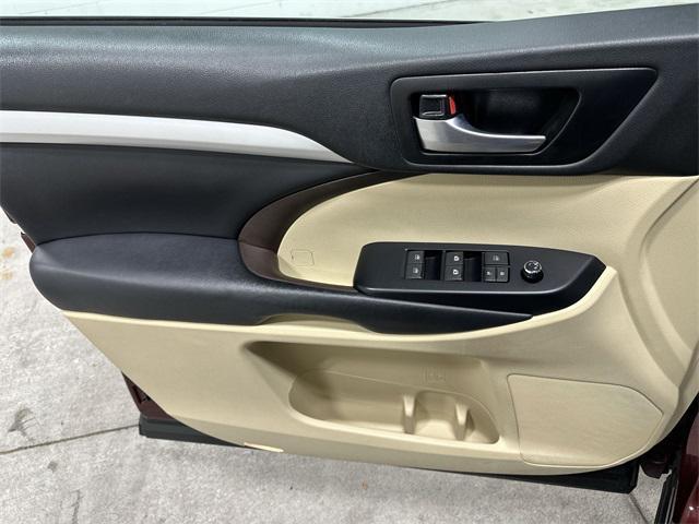used 2018 Toyota Highlander car, priced at $24,000