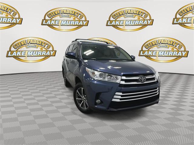 used 2019 Toyota Highlander car, priced at $26,847