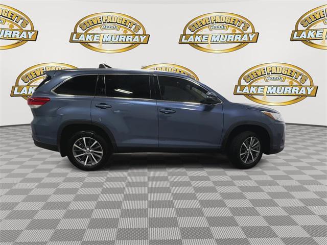 used 2019 Toyota Highlander car, priced at $26,847