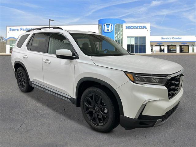 new 2025 Honda Pilot car, priced at $49,506