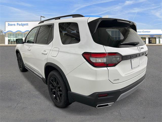 new 2025 Honda Pilot car, priced at $49,506