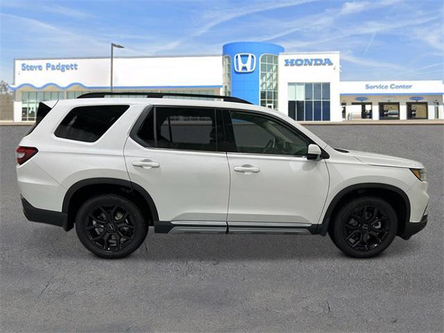 new 2025 Honda Pilot car, priced at $49,506