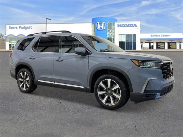 new 2025 Honda Pilot car, priced at $54,985