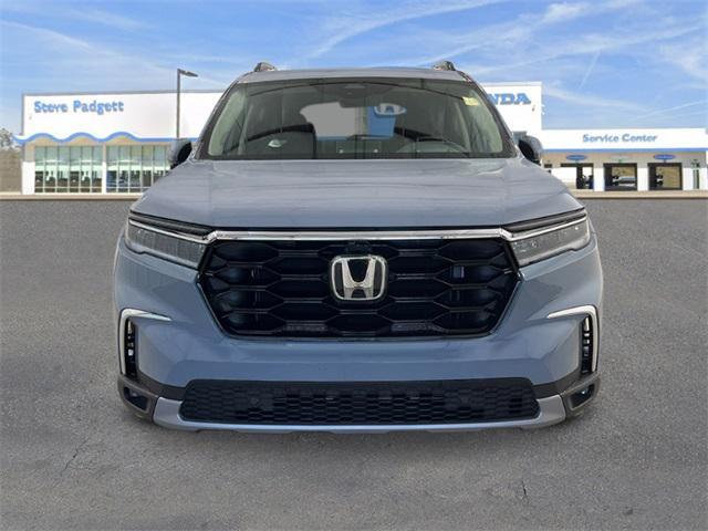 new 2025 Honda Pilot car, priced at $54,985
