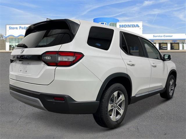 new 2025 Honda Pilot car, priced at $44,765