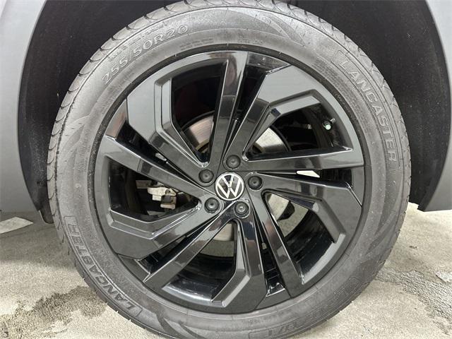 used 2022 Volkswagen Atlas car, priced at $25,997